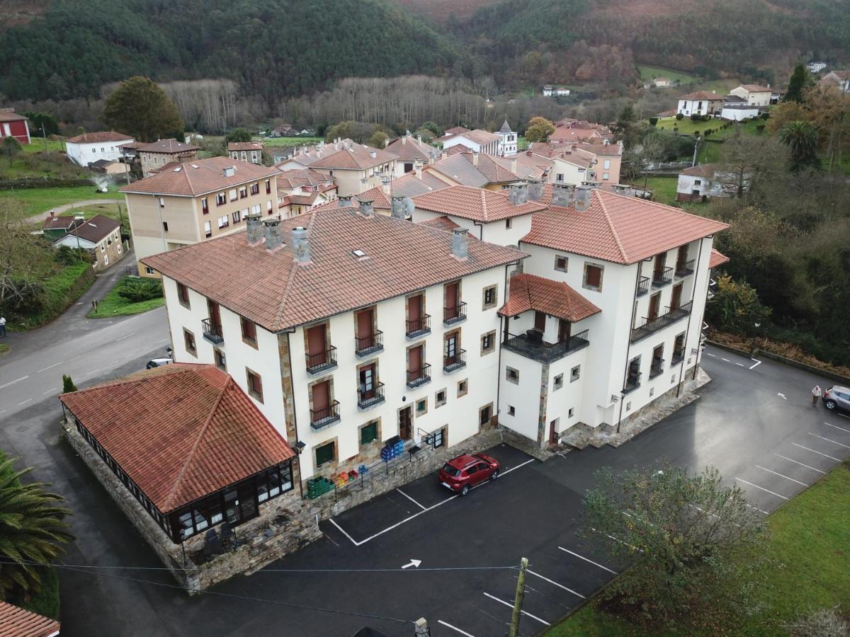 Hotel Valle Las Luinas Soto de Luiña Extérieur photo