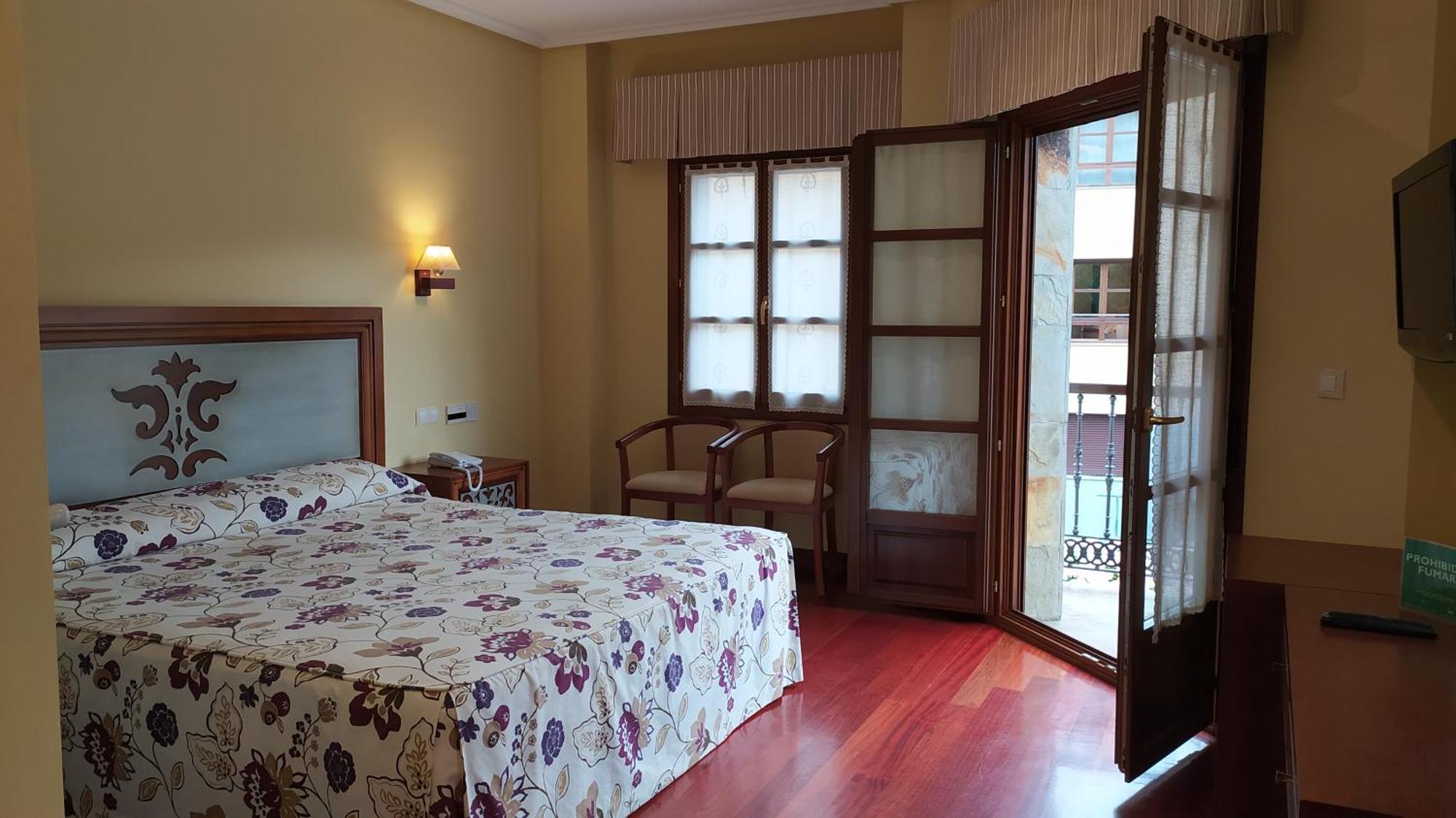 Hotel Valle Las Luinas Soto de Luiña Chambre photo