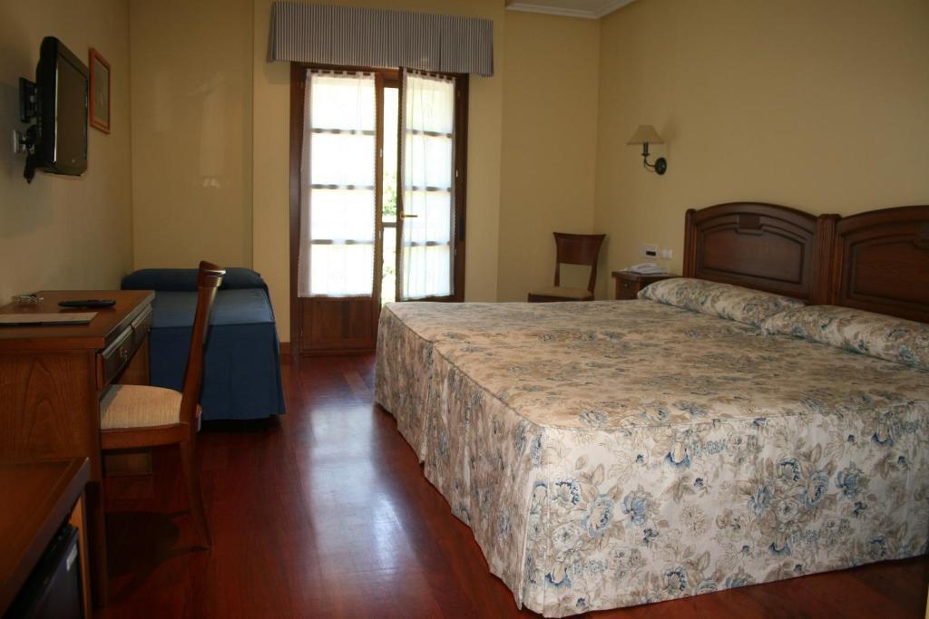 Hotel Valle Las Luinas Soto de Luiña Chambre photo